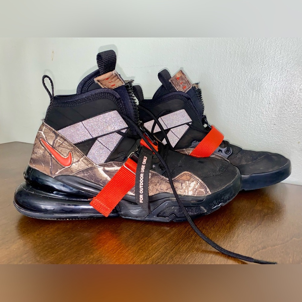 Nike Air Force 270 Utility Size 9